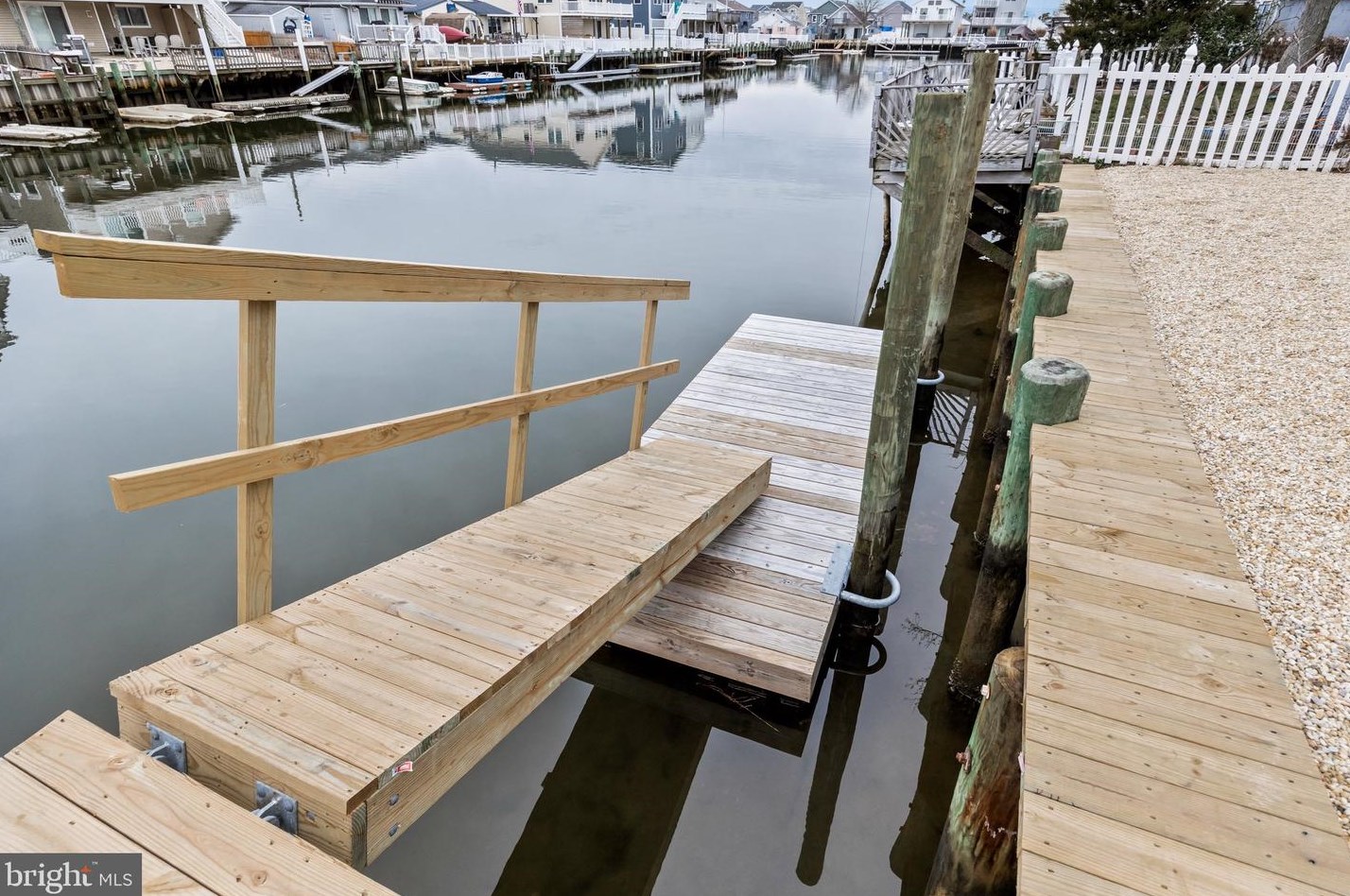 27 Brig Dr, Tuckerton NJ  08087-1618 exterior