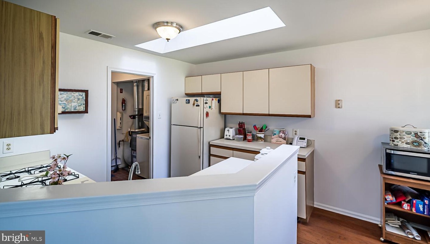 220 Mohican Ln, Tuckerton NJ  08087-1337 exterior