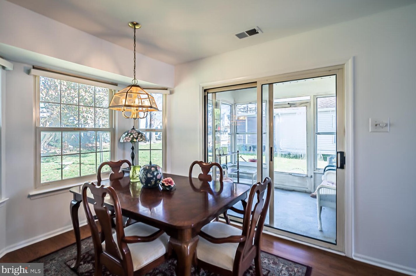 220 Mohican Ln, Tuckerton NJ  08087-1337 exterior