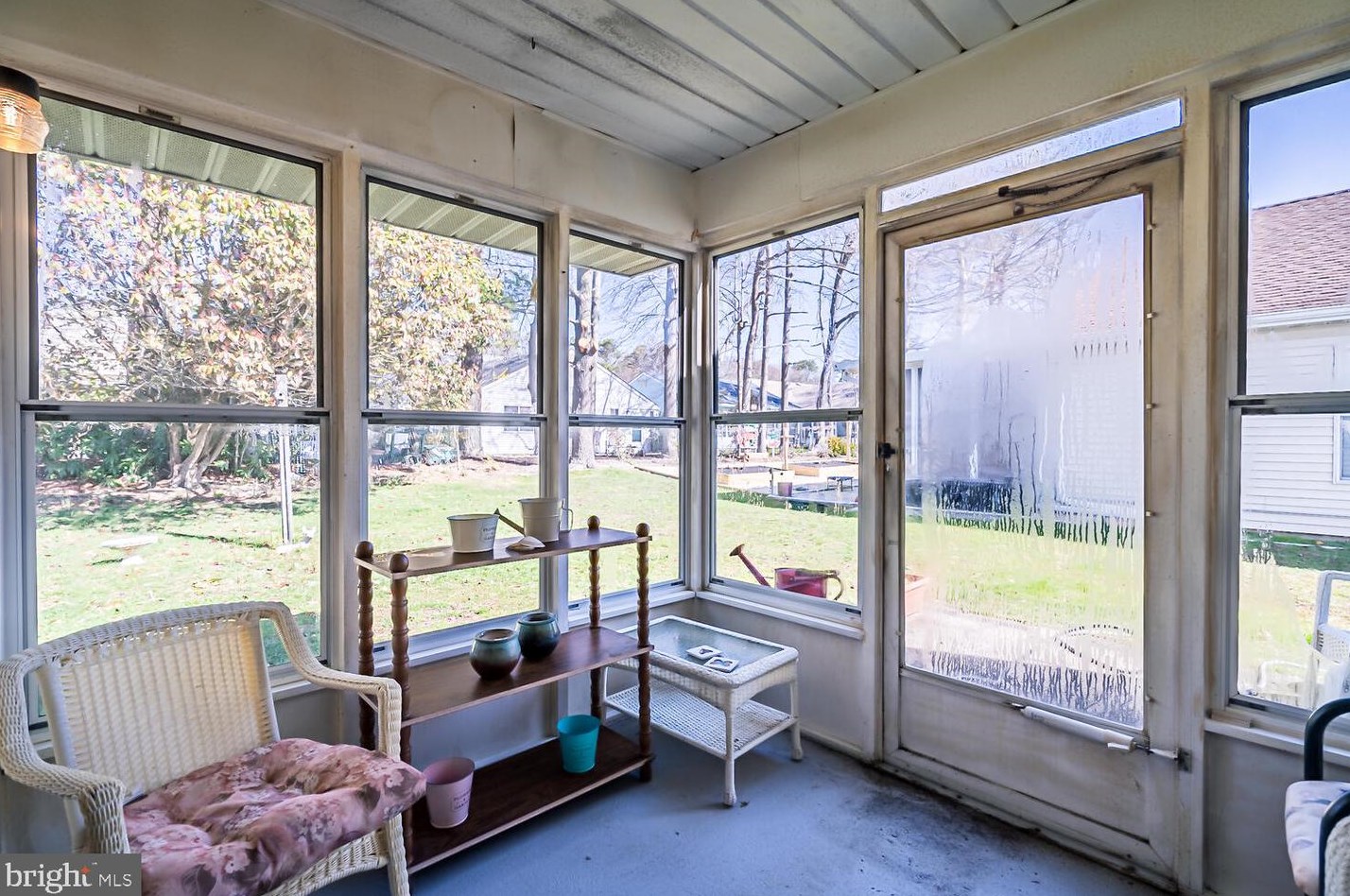 220 Mohican Ln, Tuckerton NJ  08087-1337 exterior