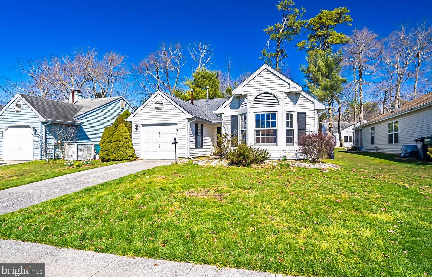 220 Mohican Ln, Tuckerton NJ  08087-1337 exterior