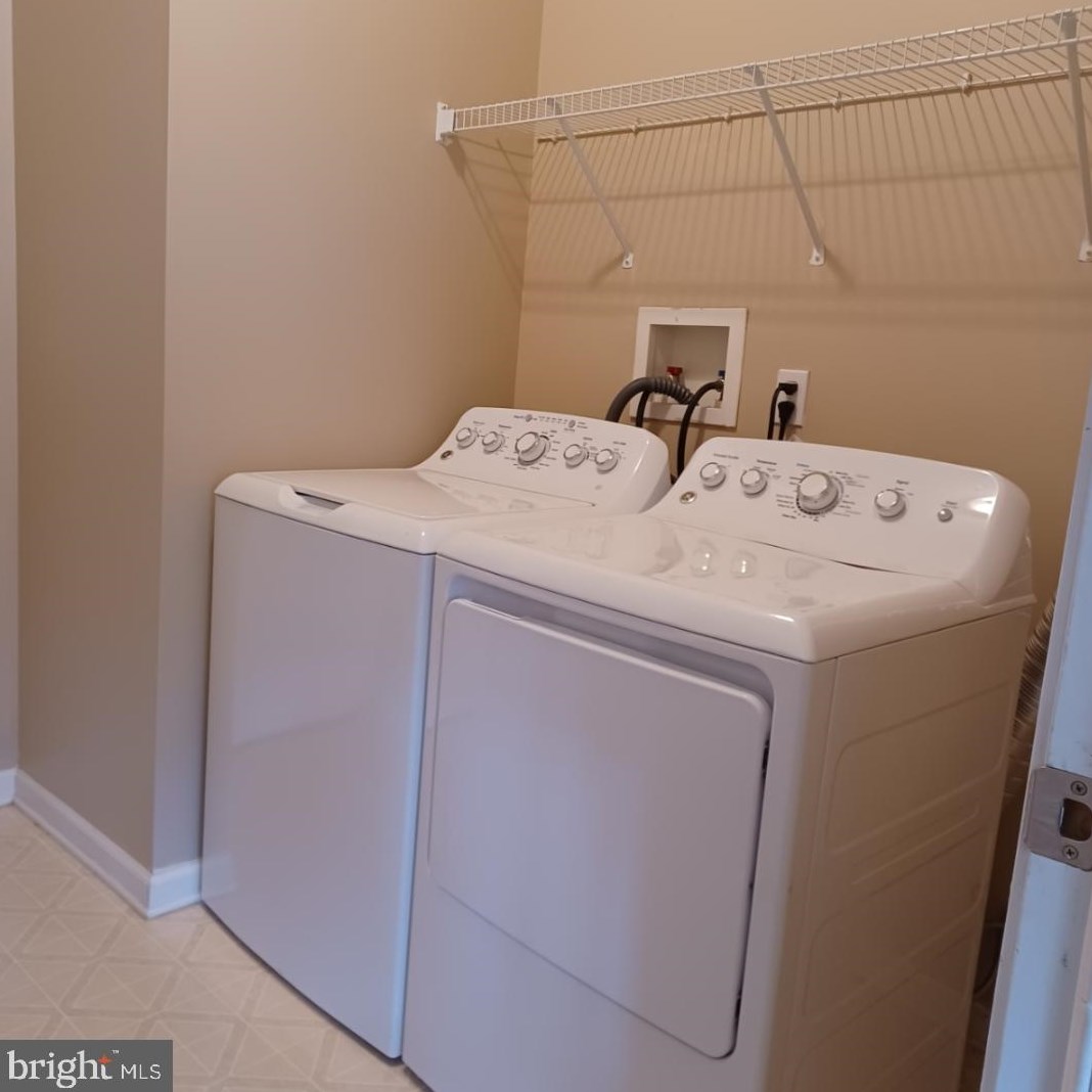 89 Briarwood Dr, Tuckerton NJ  08087-4007 exterior