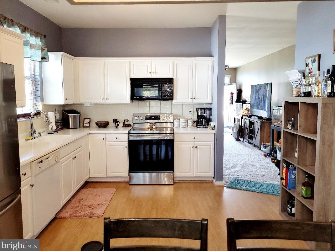 89 Briarwood Dr, Tuckerton NJ  08087-4007 exterior