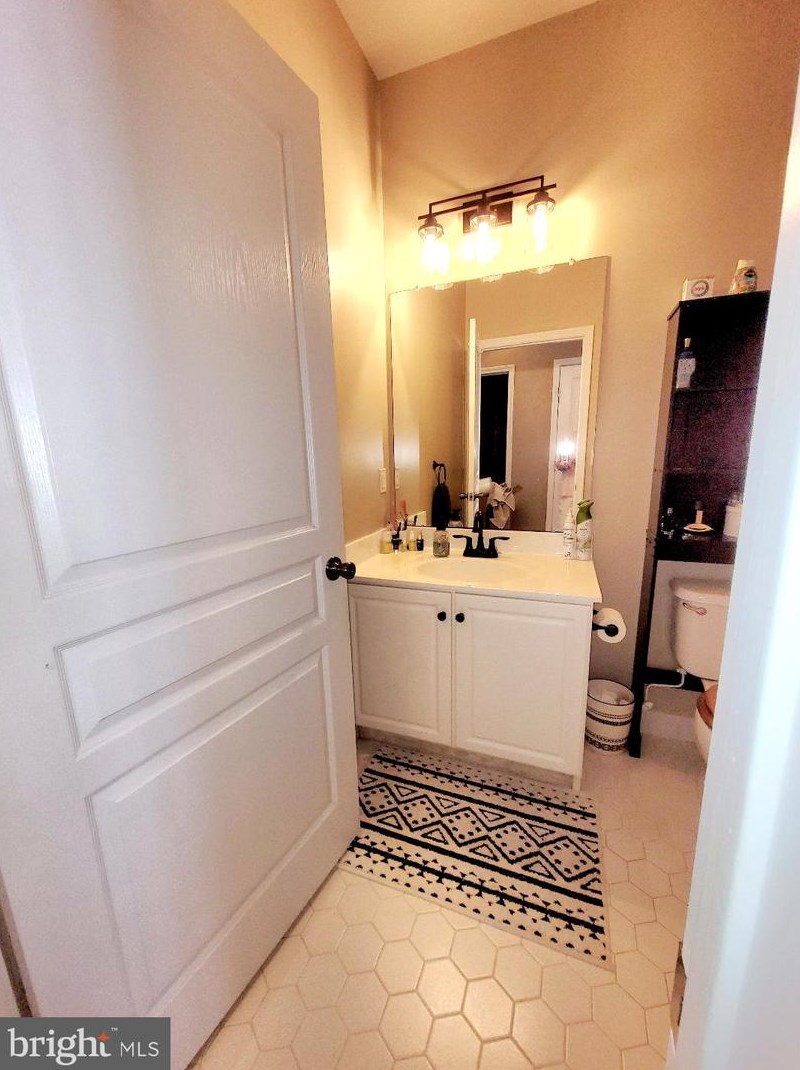 89 Briarwood Dr, Tuckerton NJ  08087-4007 exterior