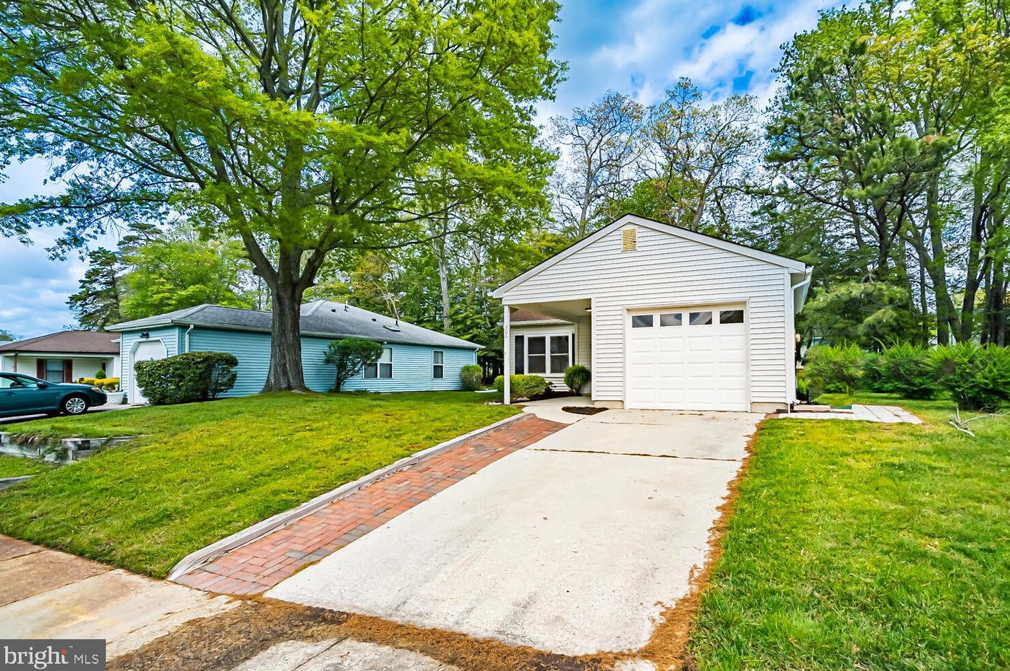 308 Lexington Dr, Tuckerton NJ  08087-1322 exterior