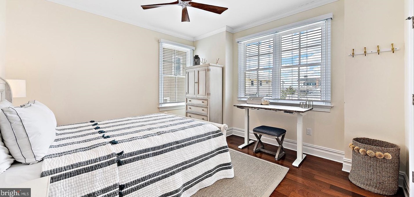 107 Jeanette Ave, Long Beach Township NJ  08008-3540 exterior