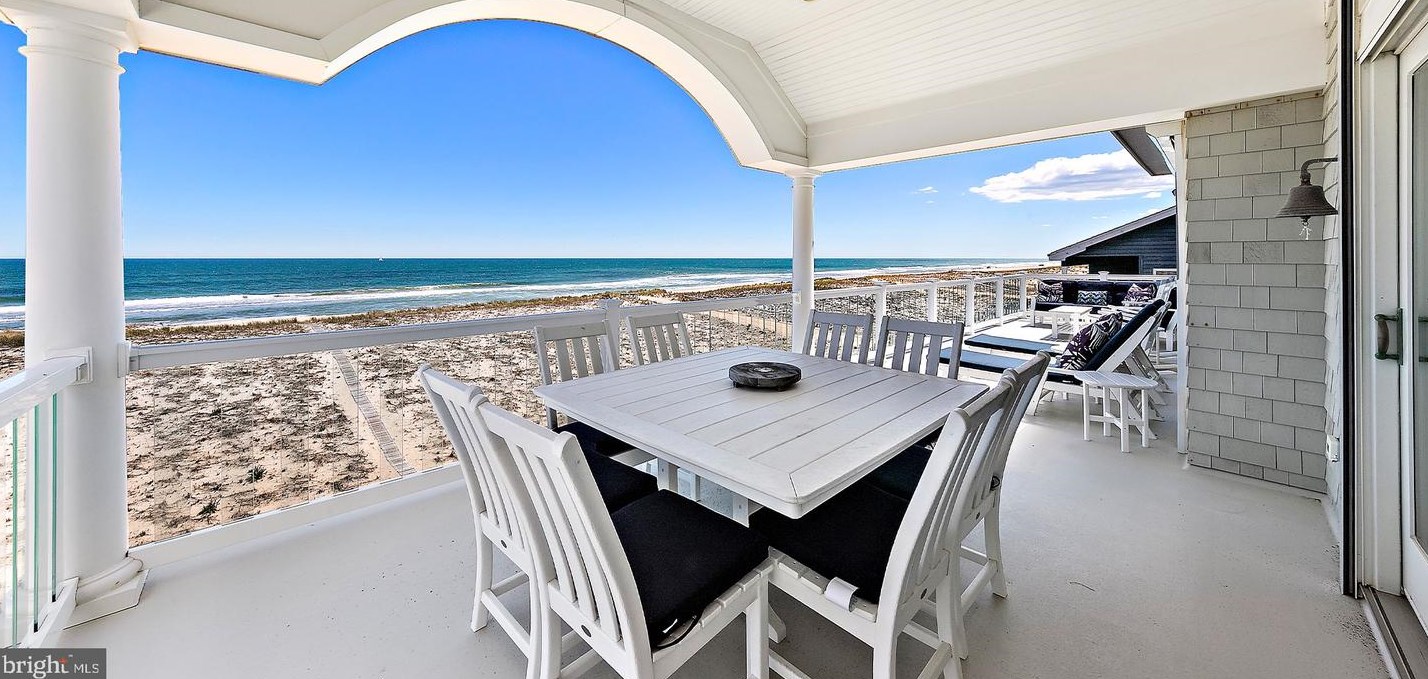 107 Jeanette Ave, Long Beach Township NJ  08008-3540 exterior