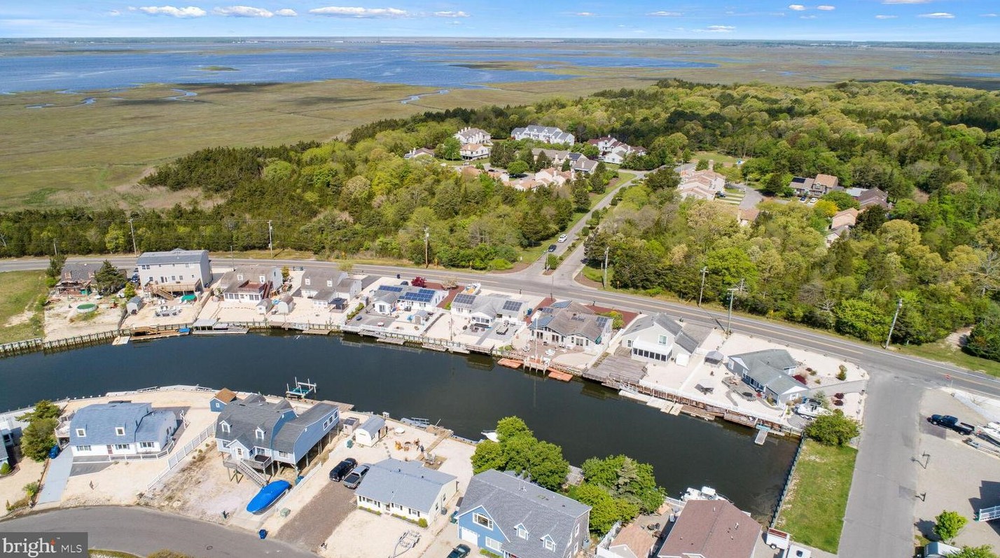 1369 Radio Rd, Tuckerton NJ  08087-1009 exterior