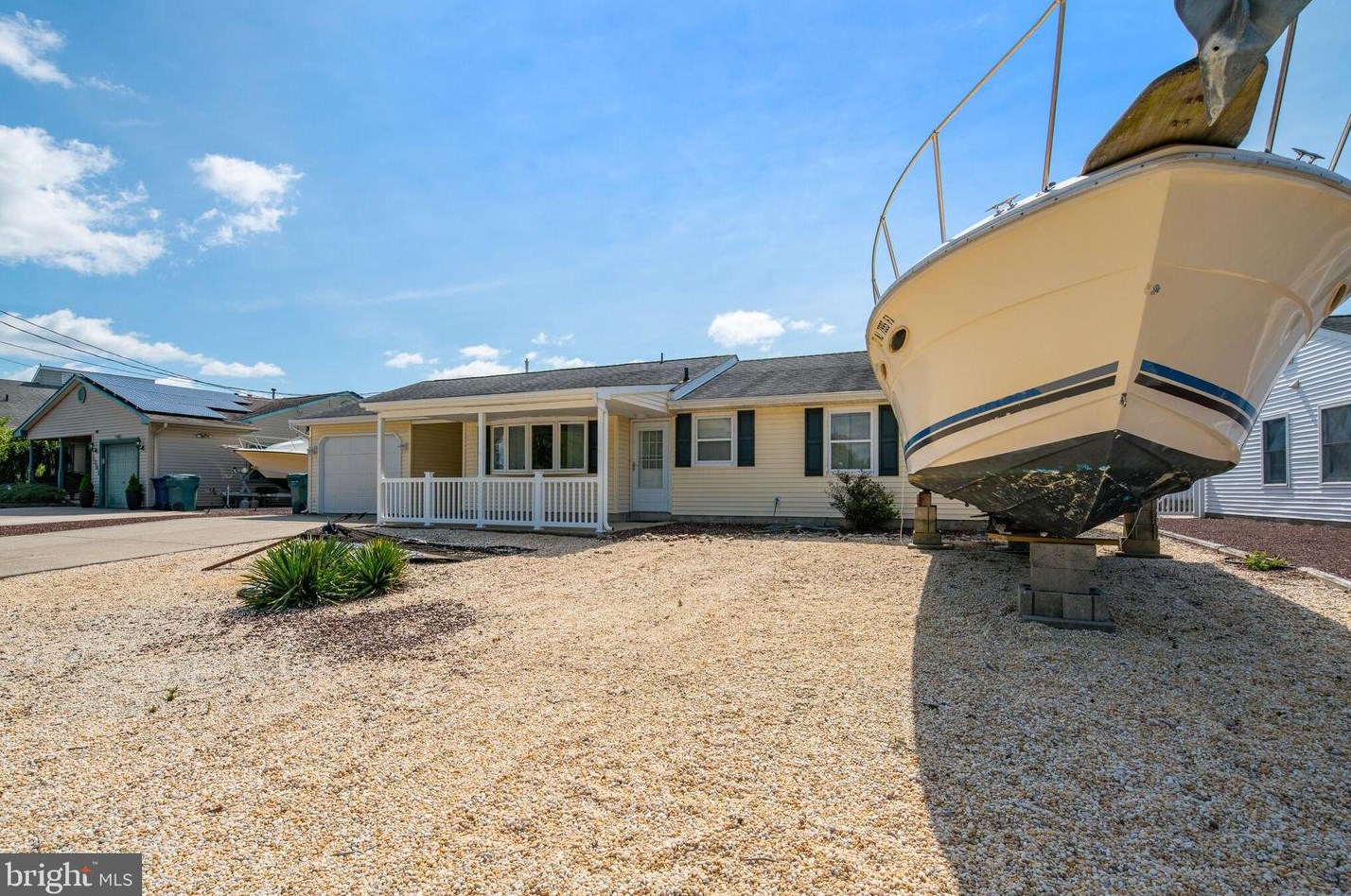 1369 Radio Rd, Tuckerton NJ  08087-1009 exterior