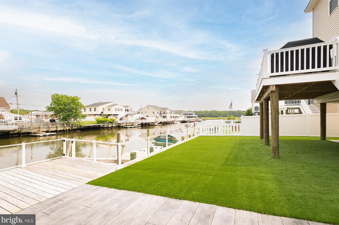 109 Dory Dr, Tuckerton NJ  08087-1621 exterior