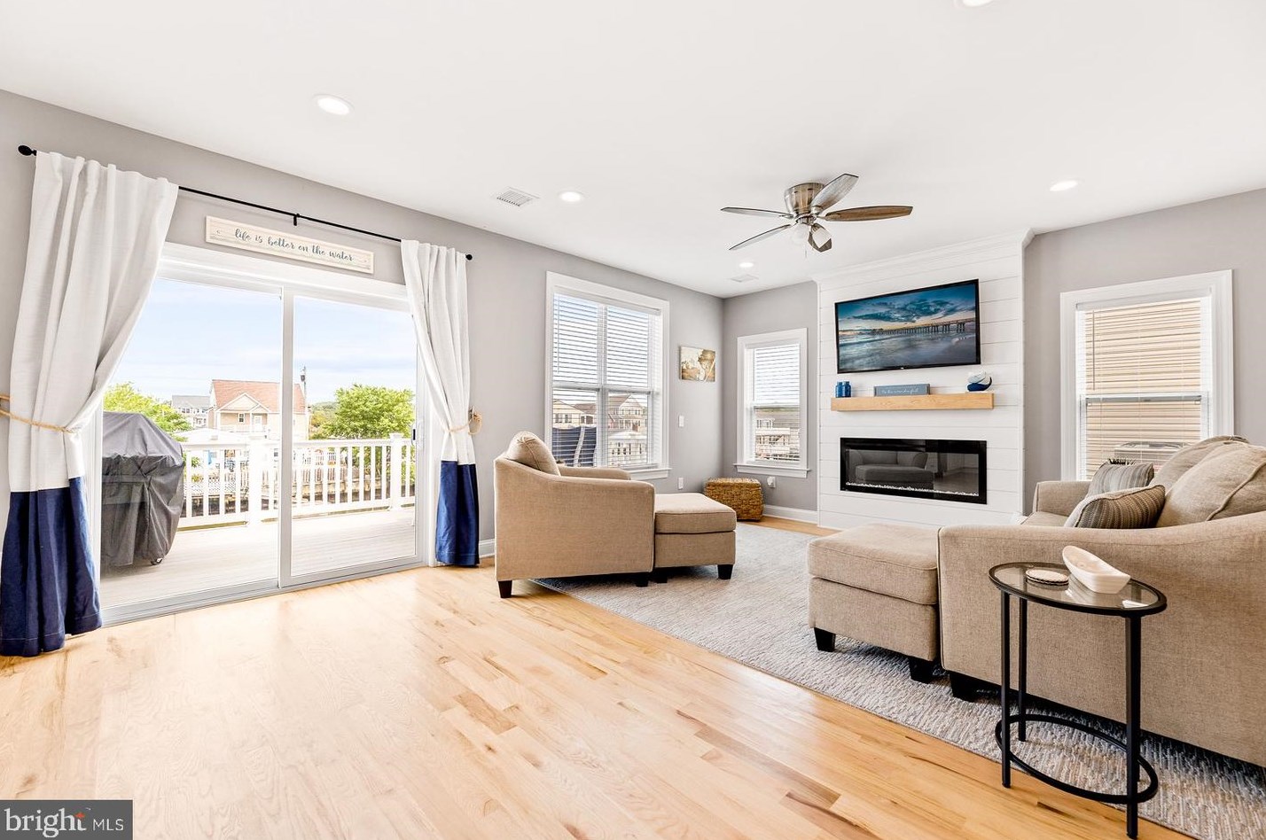 109 Dory Dr, Tuckerton NJ  08087-1621 exterior