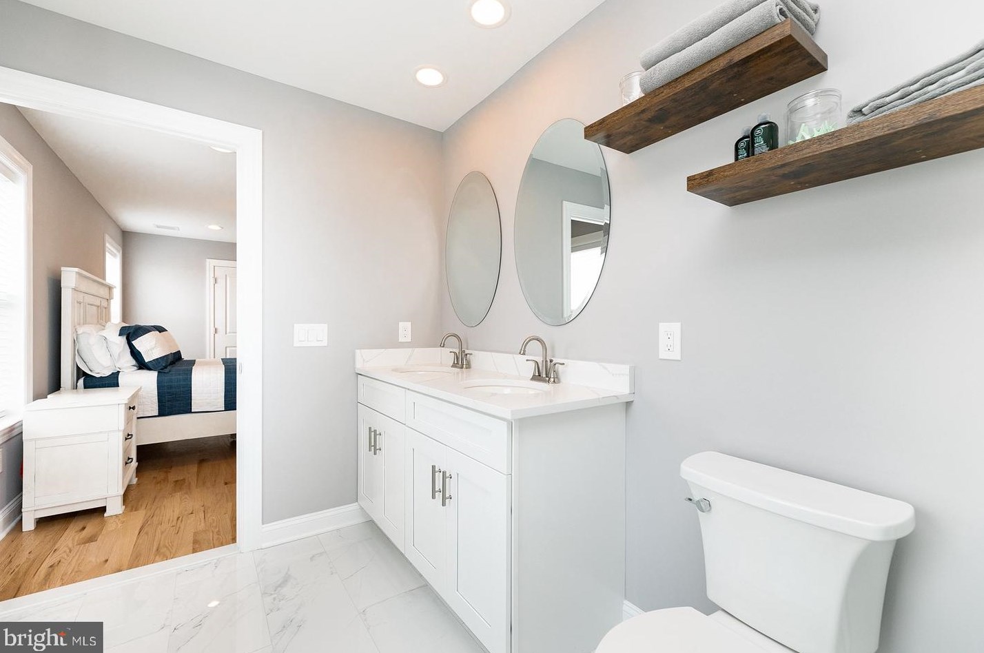 109 Dory Dr, Tuckerton NJ  08087-1621 exterior