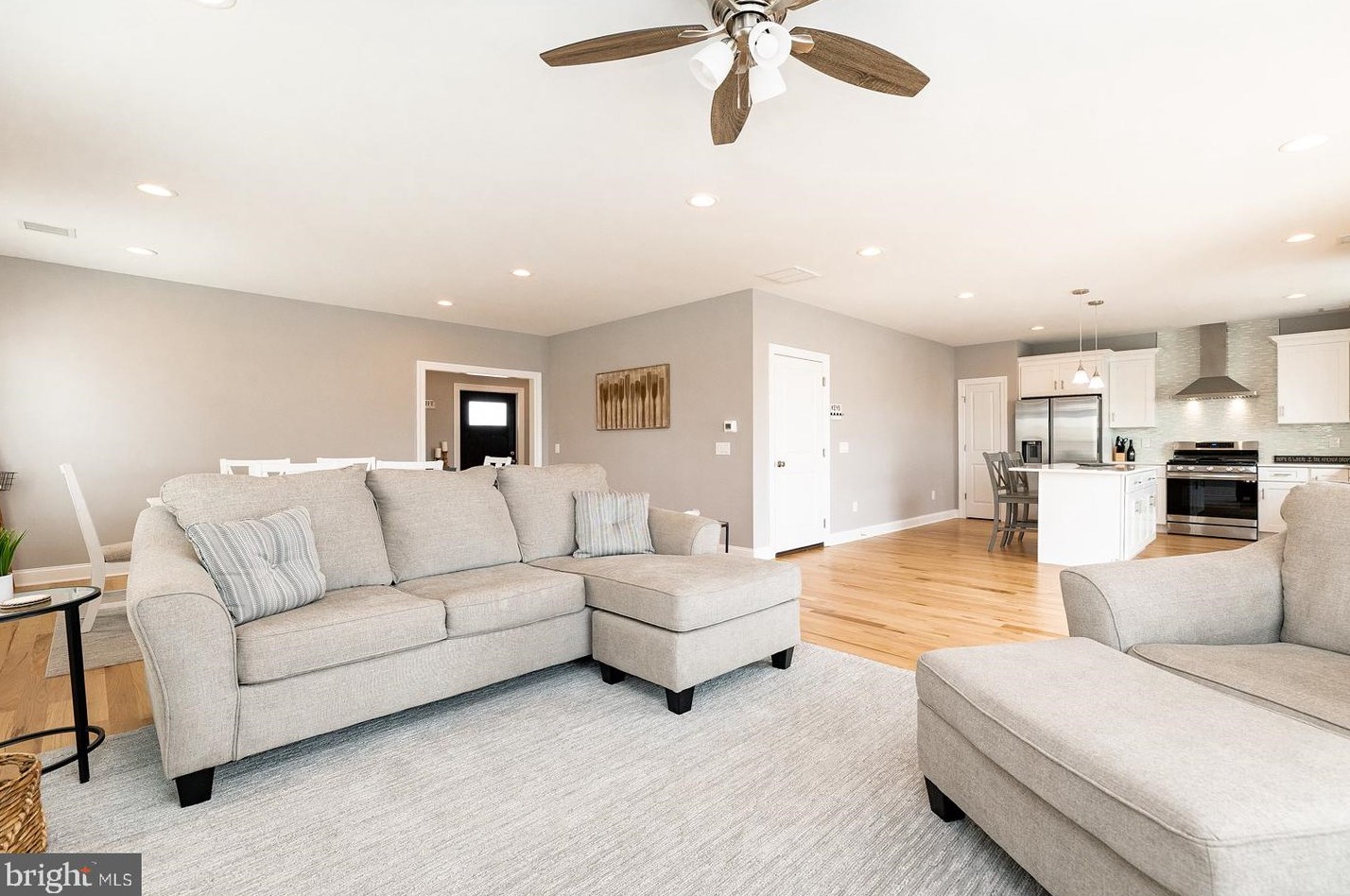 109 Dory Dr, Tuckerton NJ  08087-1621 exterior