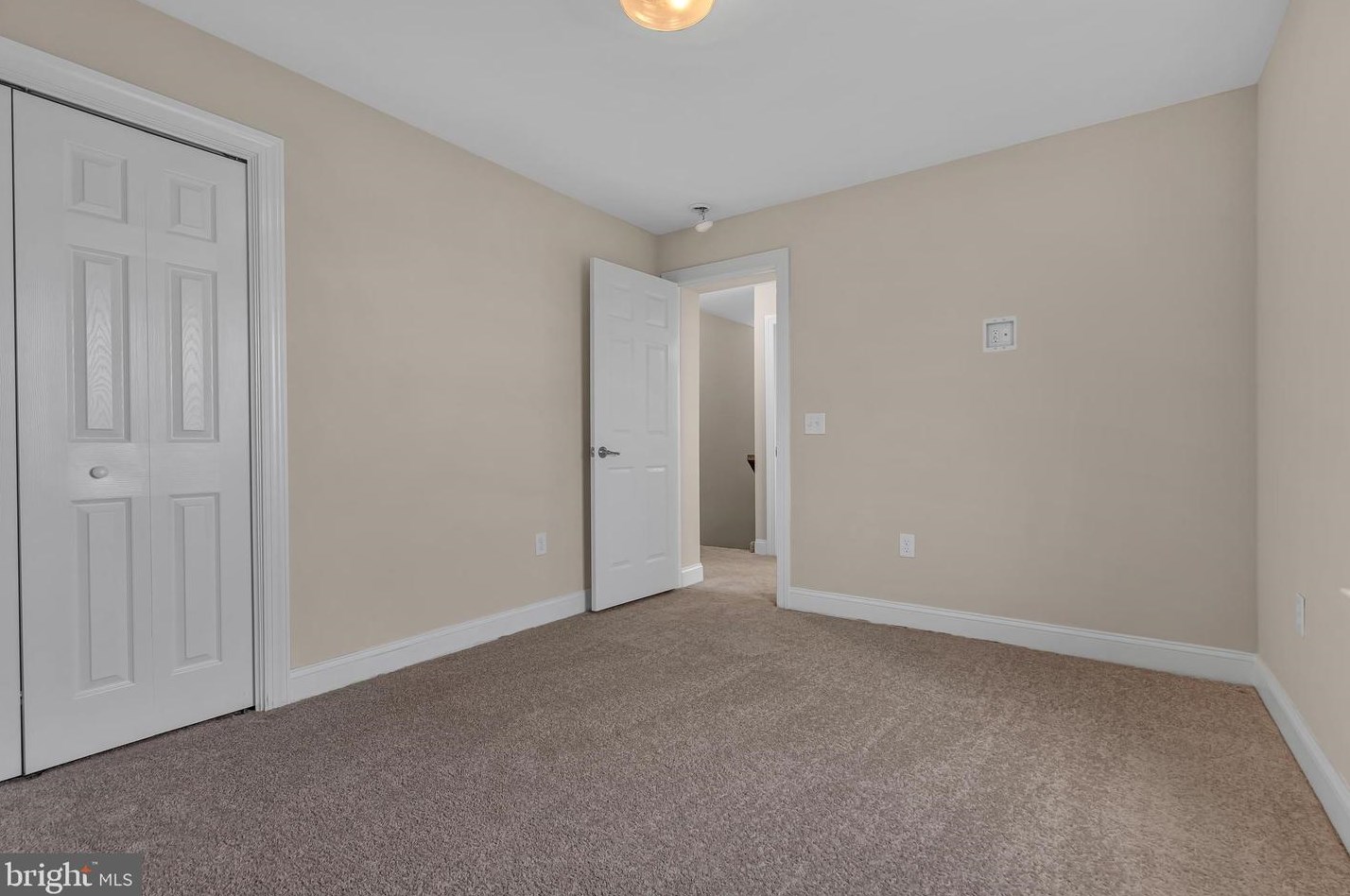 30 Drake Way, Toms River NJ  08753-2016 exterior