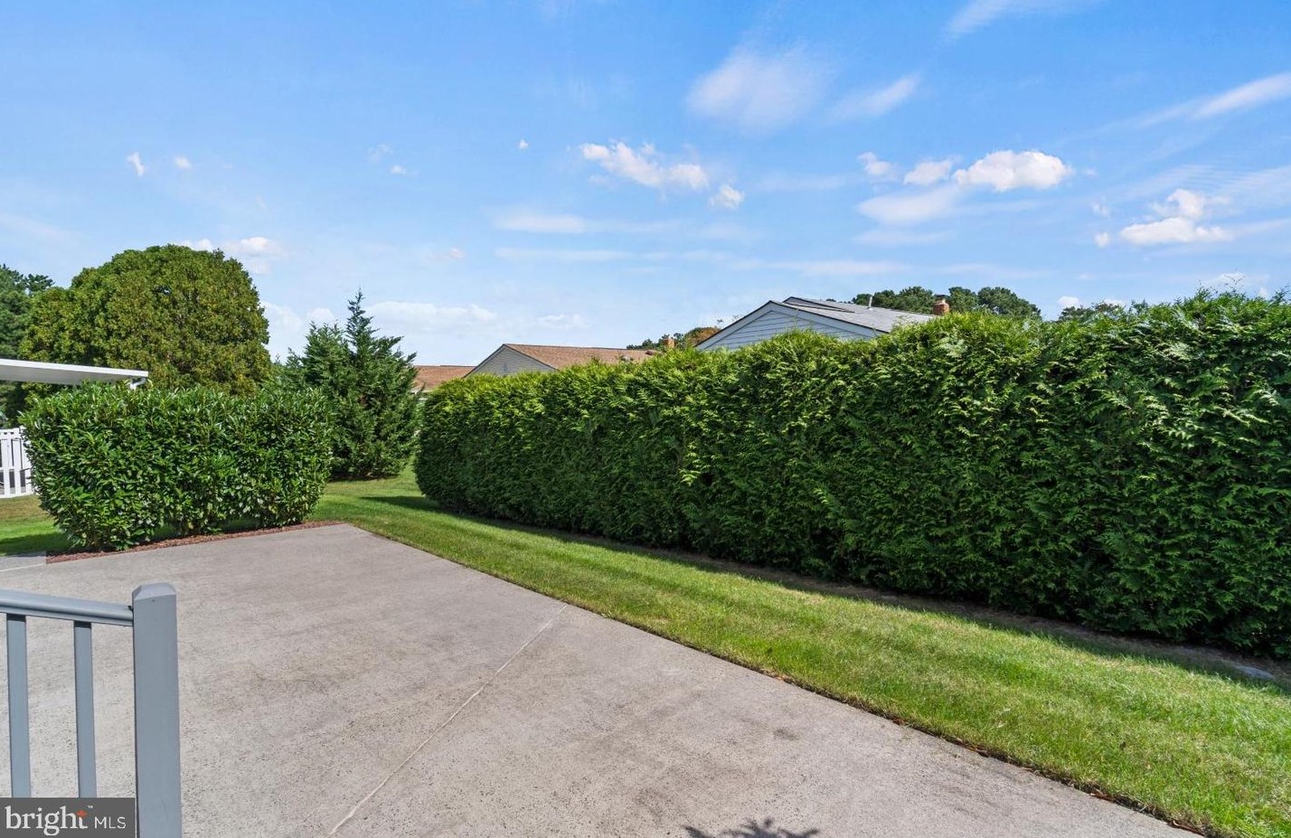 14 Olstins Ct, Toms River NJ 08757-6243 exterior