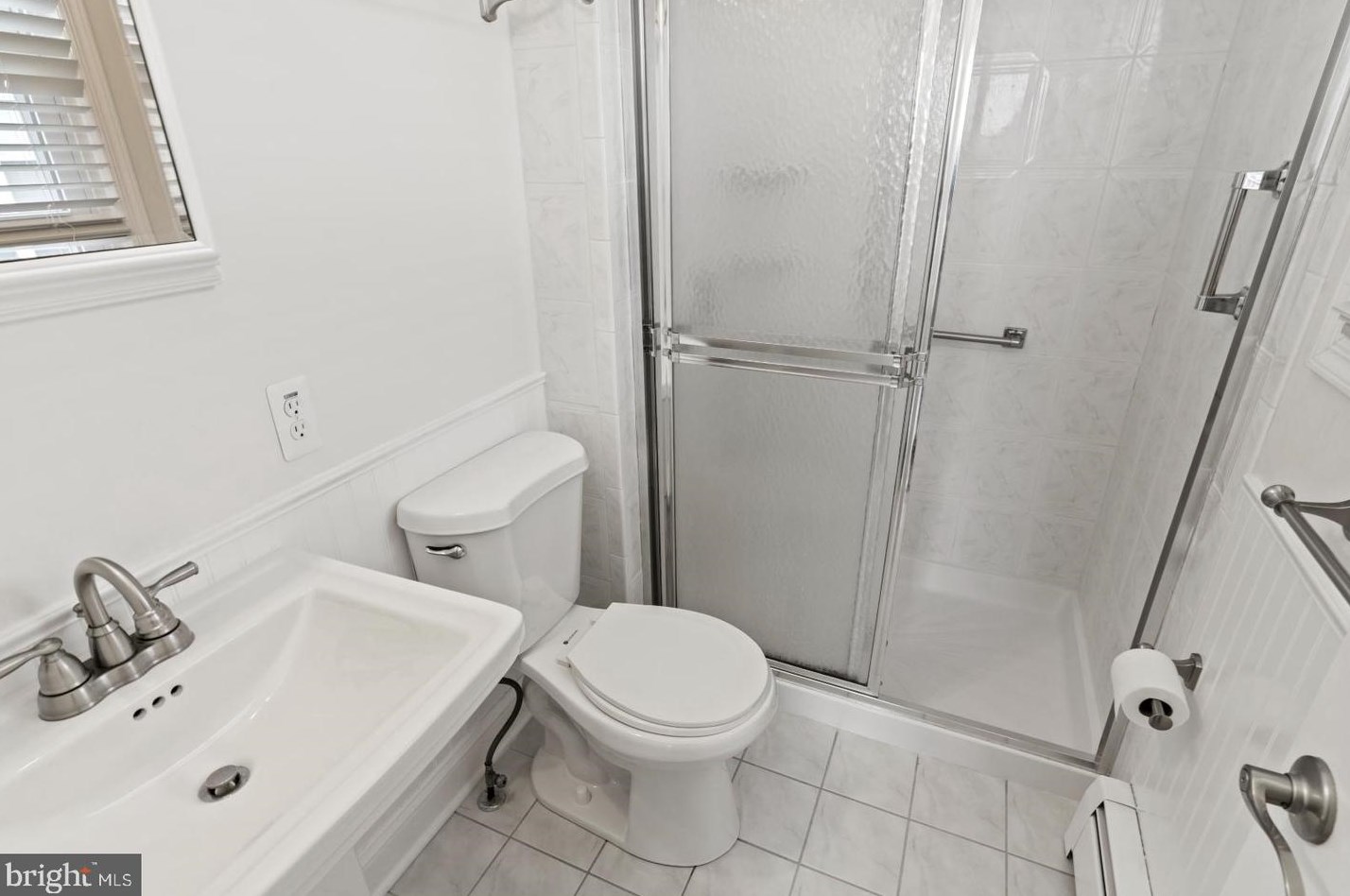 14 Olstins Ct, Toms River NJ 08757-6243 exterior