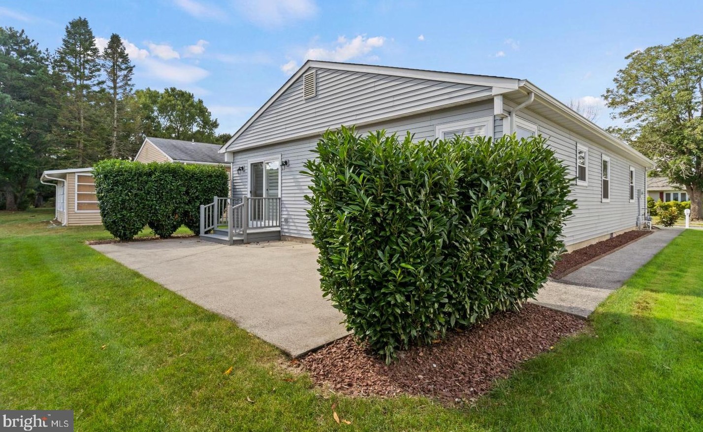 14 Olstins Ct, Toms River NJ 08757-6243 exterior