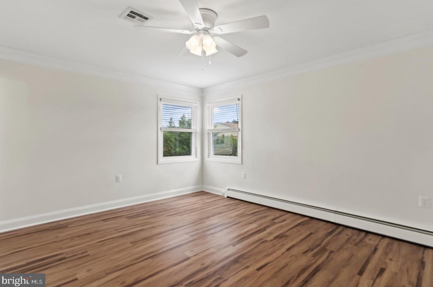 14 Olstins Ct, Toms River NJ 08757-6243 exterior