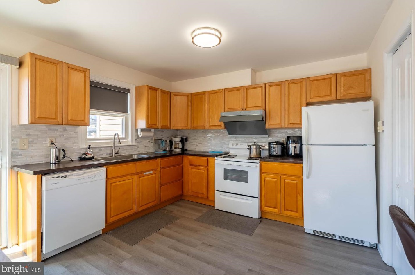 26 Louisiana Dr, Tuckerton NJ  08087-1020 exterior