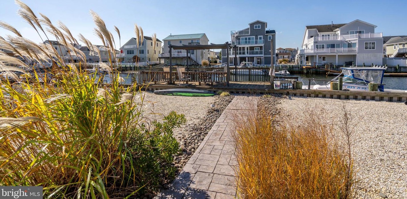 26 Louisiana Dr, Tuckerton NJ  08087-1020 exterior