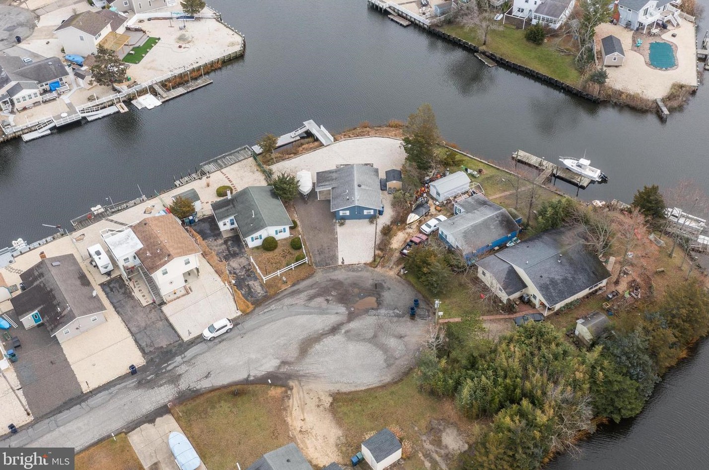 41 Los Angeles Dr, Tuckerton NJ  08087-1211 exterior