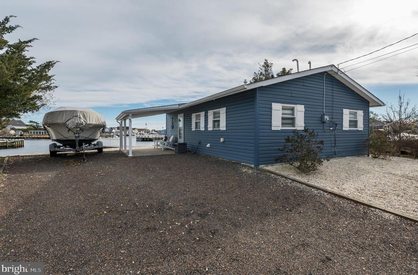 41 Los Angeles Dr, Tuckerton NJ  08087-1211 exterior