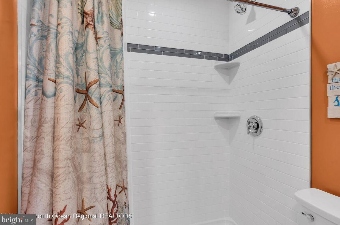 2342 Mount Hood Ln, Toms River NJ  08753-1521 exterior