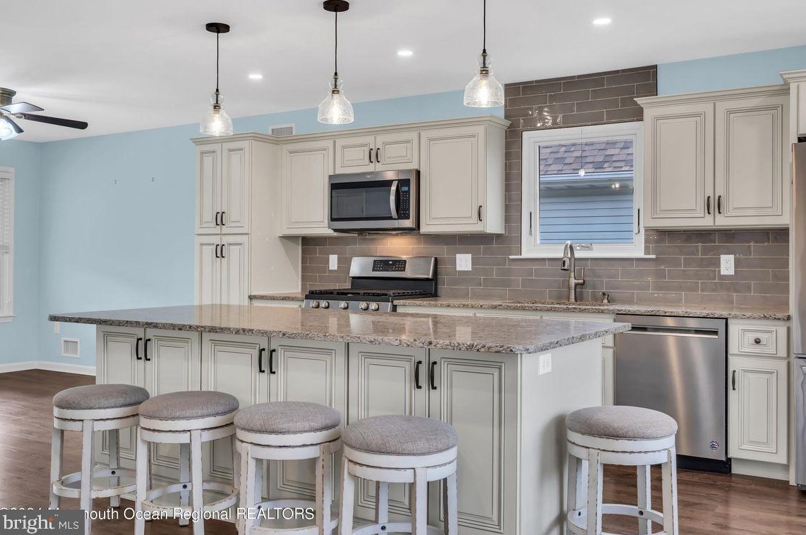 2342 Mount Hood Ln, Toms River NJ  08753-1521 exterior