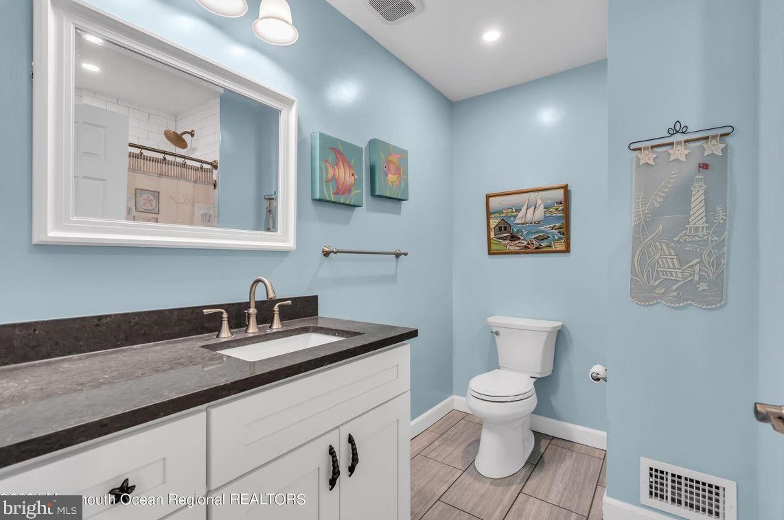 2342 Mount Hood Ln, Toms River NJ  08753-1521 exterior