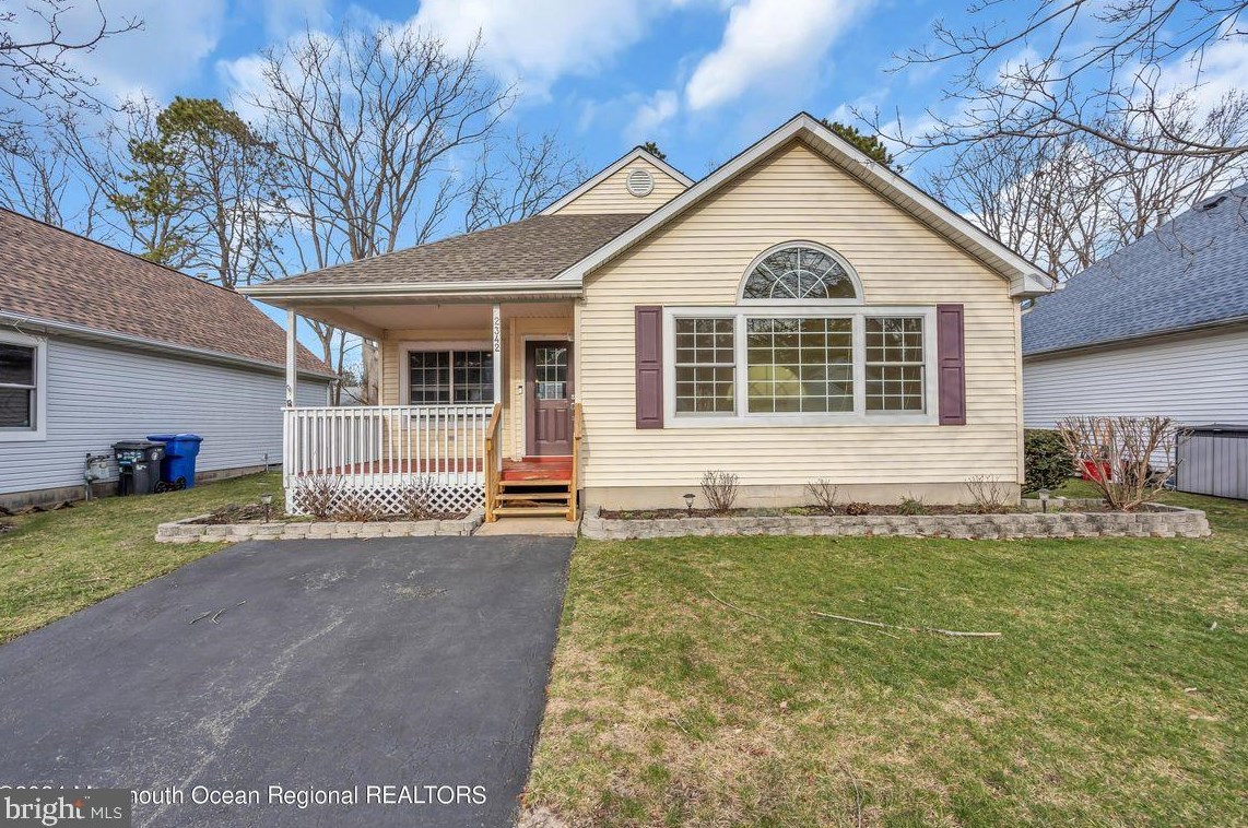 2342 Mount Hood Ln, Toms River NJ  08753-1521 exterior