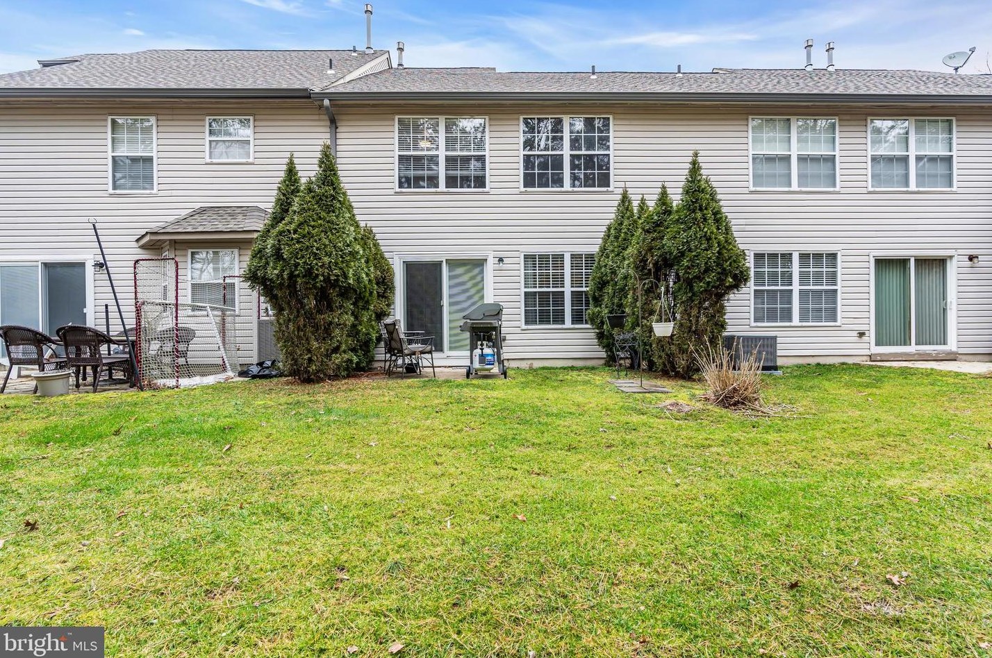 4202 Norma Pl, Toms River NJ  08755-1073 exterior
