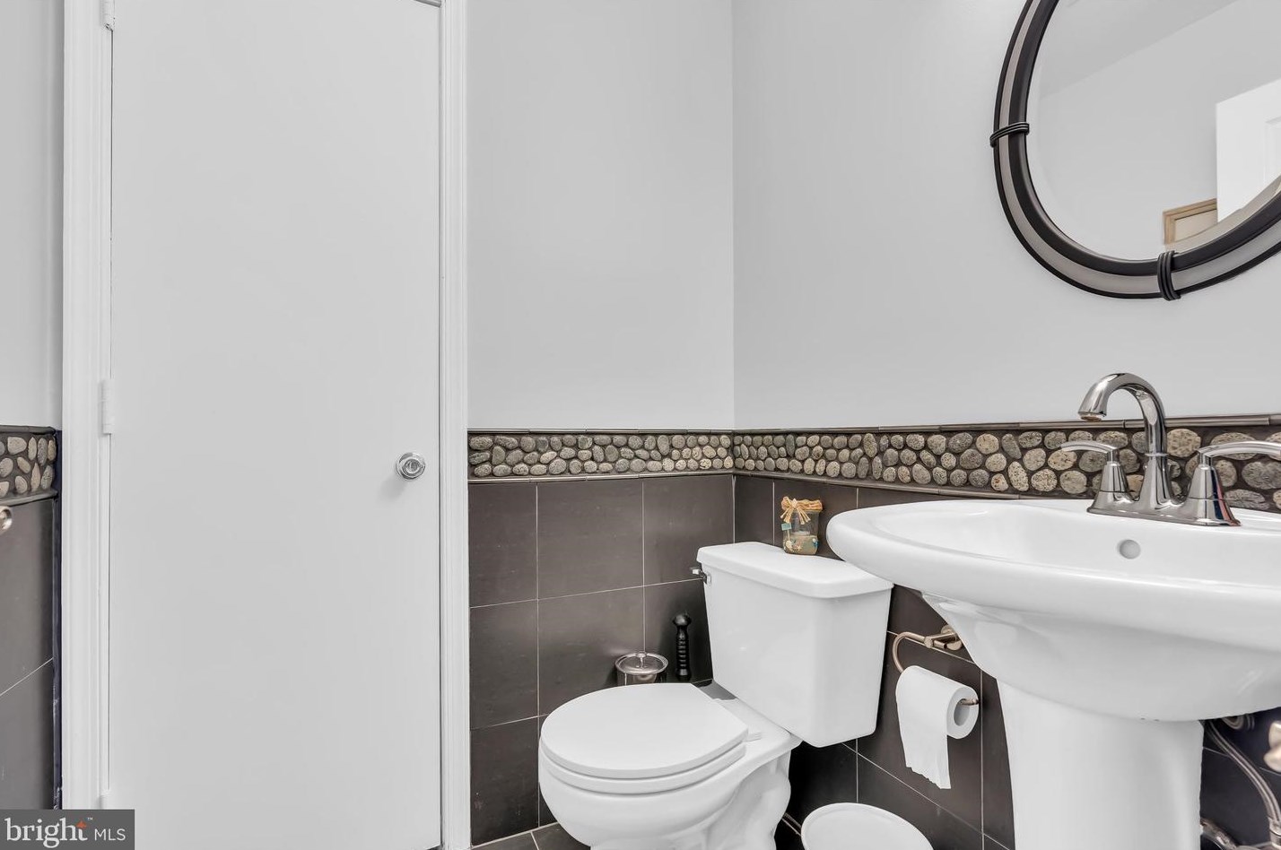 4202 Norma Pl, Toms River NJ  08755-1073 exterior
