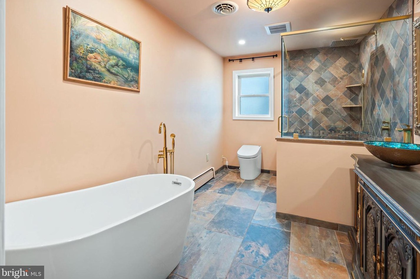 250 Heron Rd, Tuckerton NJ  08087-2410 exterior