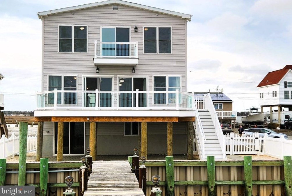 250 Heron Rd, Tuckerton NJ  08087-2410 exterior