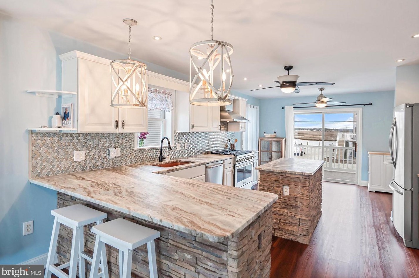 250 Heron Rd, Tuckerton NJ  08087-2410 exterior