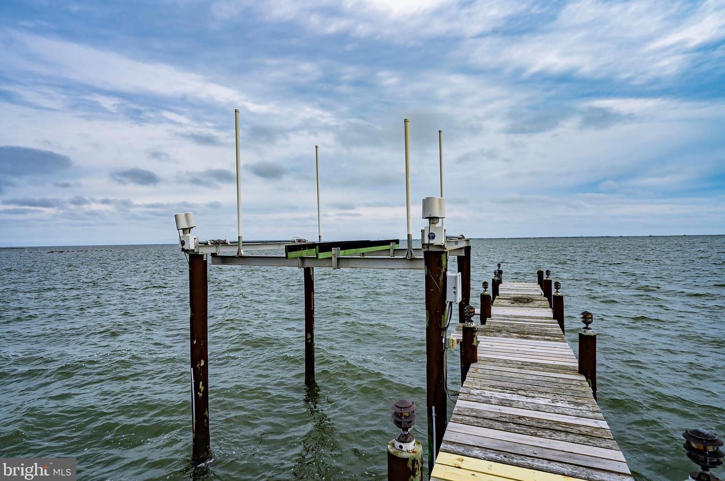 250 Heron Rd, Tuckerton NJ  08087-2410 exterior
