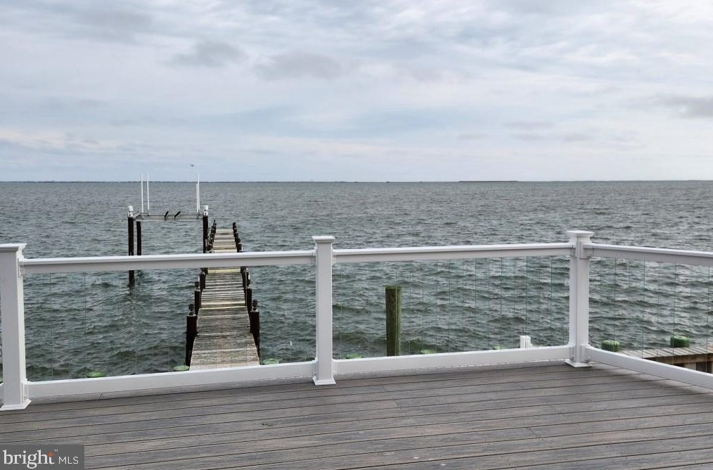 250 Heron Rd, Tuckerton NJ  08087-2410 exterior