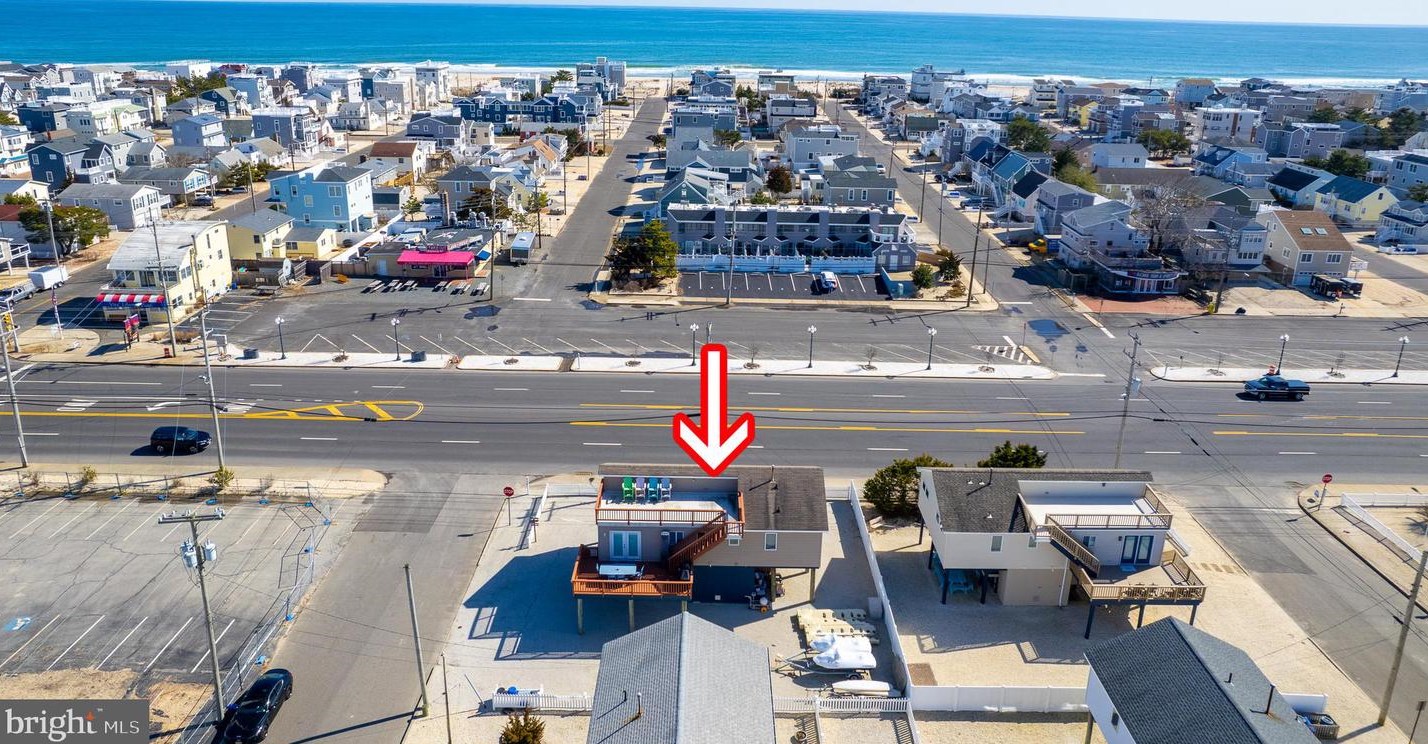 2 Connecticut Ave, Long Beach Township NJ  08008-3413 exterior