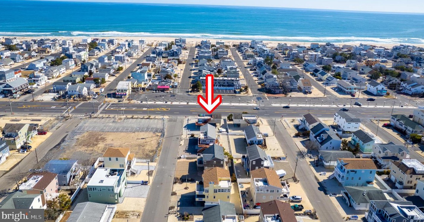 2 Connecticut Ave, Long Beach Township NJ  08008-3413 exterior