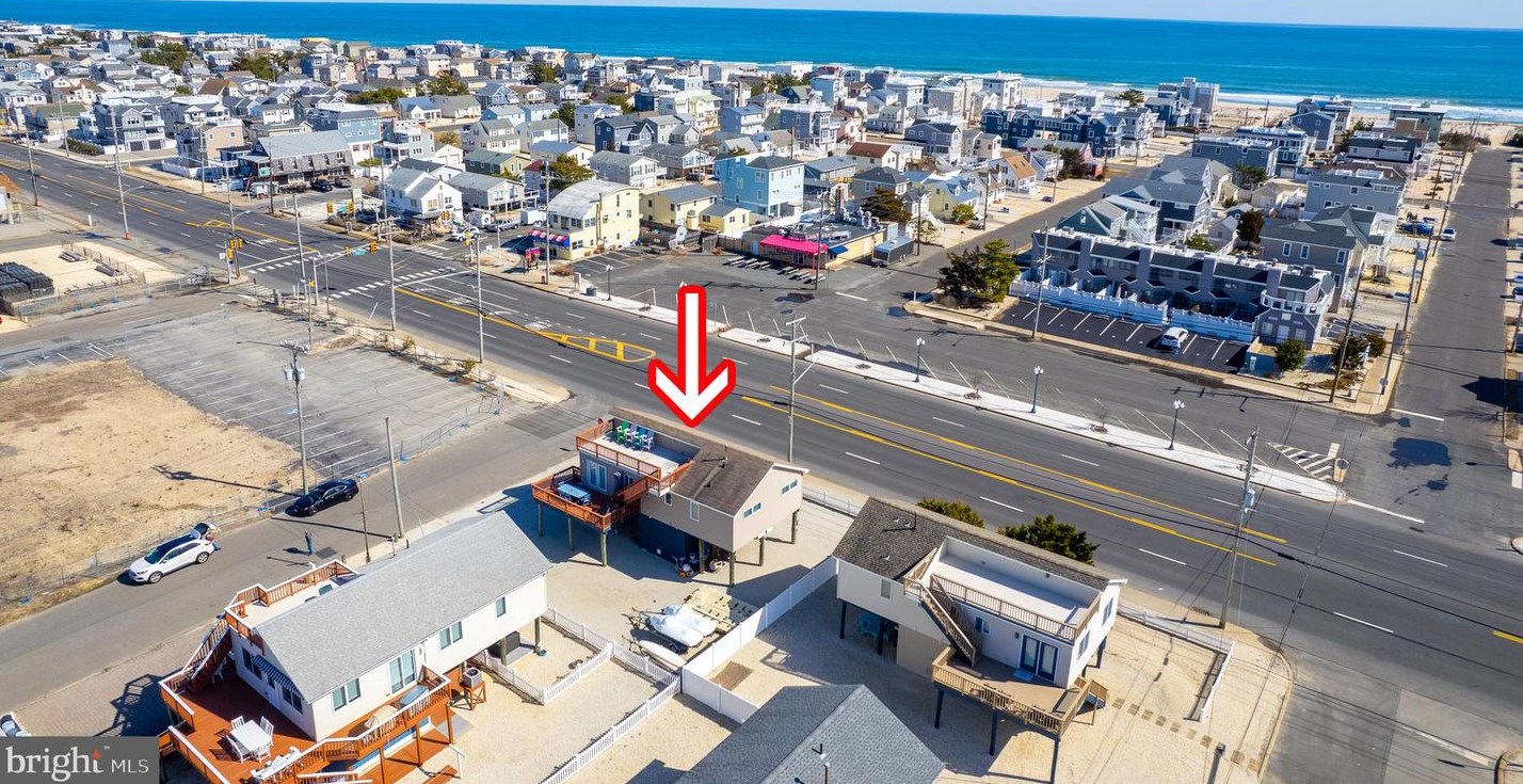 2 Connecticut Ave, Long Beach Township NJ  08008-3413 exterior