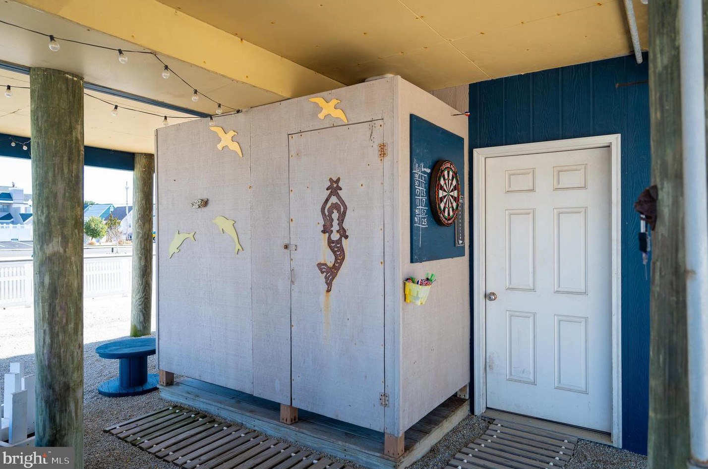 2 Connecticut Ave, Long Beach Township NJ  08008-3413 exterior