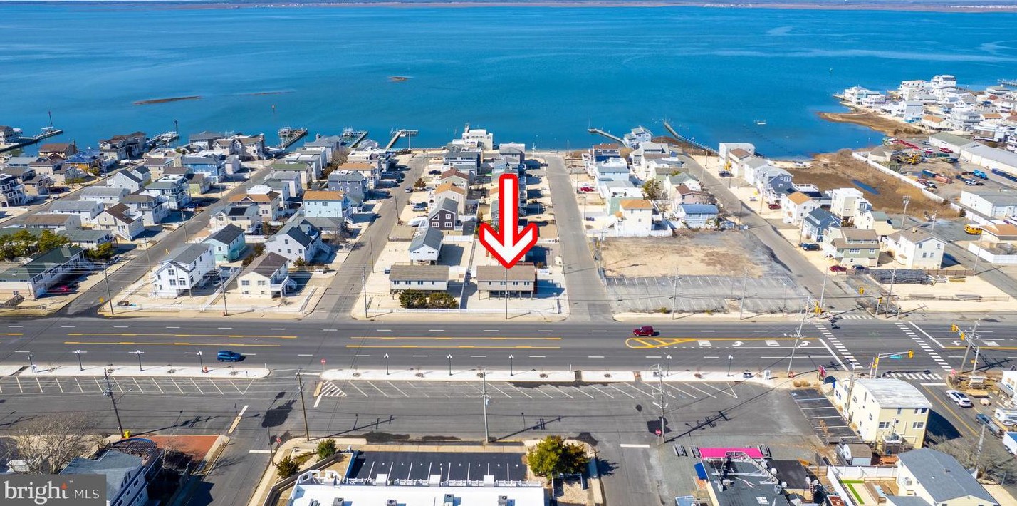 2 Connecticut Ave, Long Beach Township NJ  08008-3413 exterior