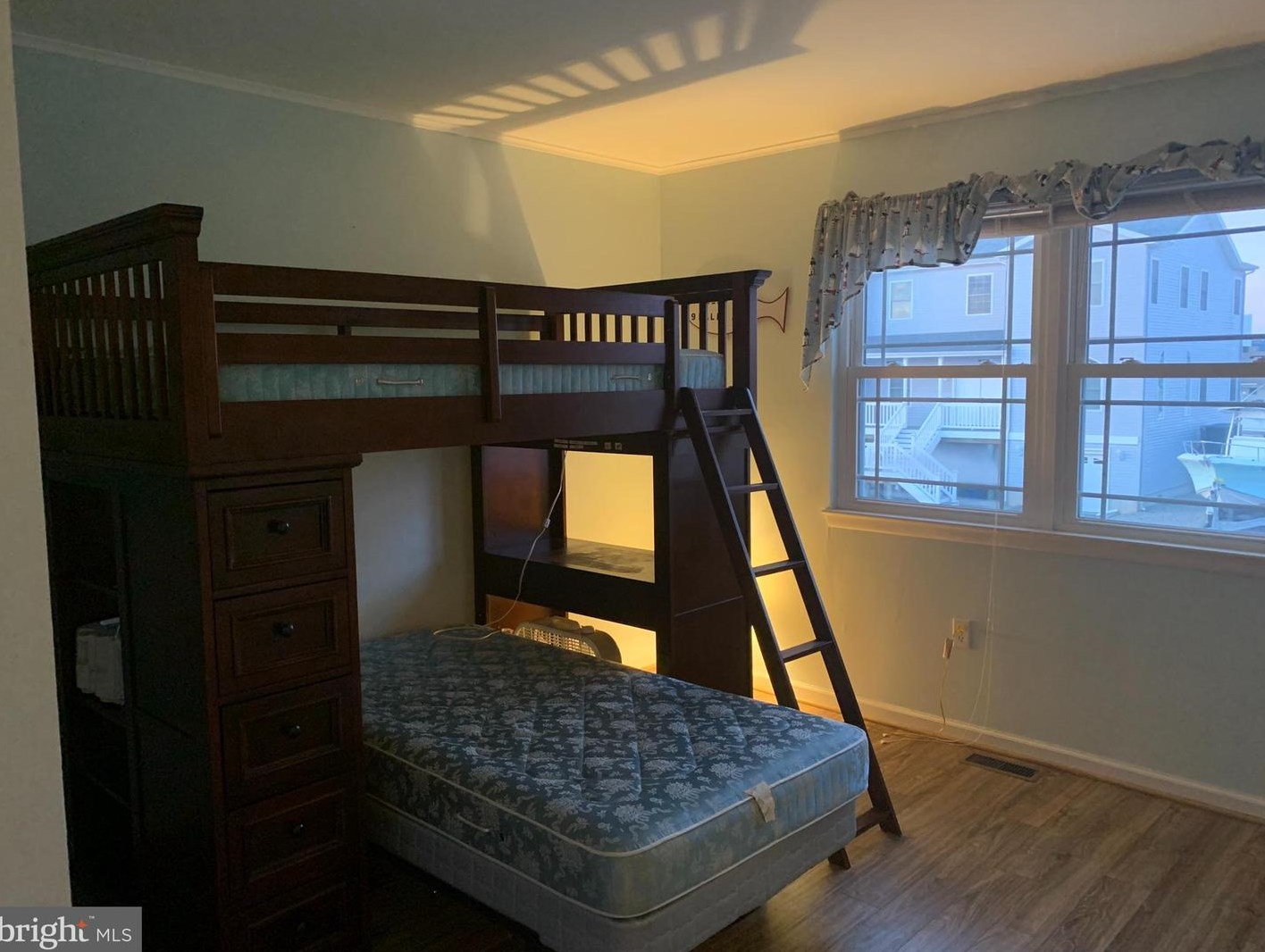 15 Louisiana Dr, Tuckerton NJ  08087-1021 exterior