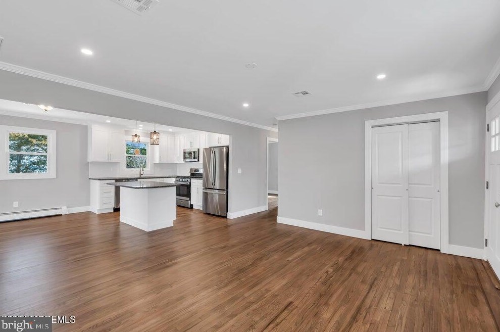 22 Edinburgh Dr, Toms River NJ  08757-4510 exterior