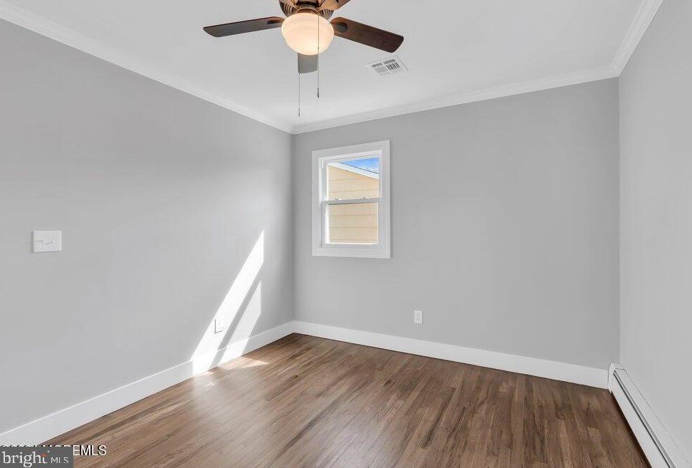 22 Edinburgh Dr, Toms River NJ  08757-4510 exterior