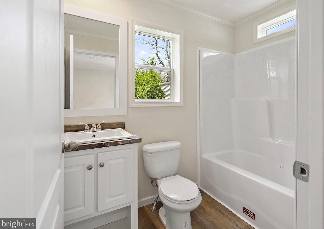 6 Lace Bark Ln, Jackson Twp NJ 08527-3035 exterior