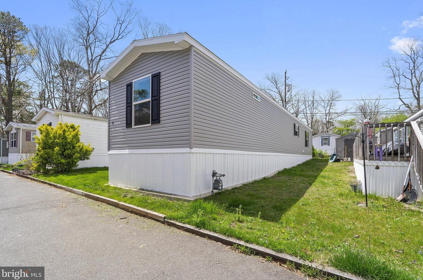 6 Lace Bark Ln, Jackson Twp NJ 08527-3035 exterior