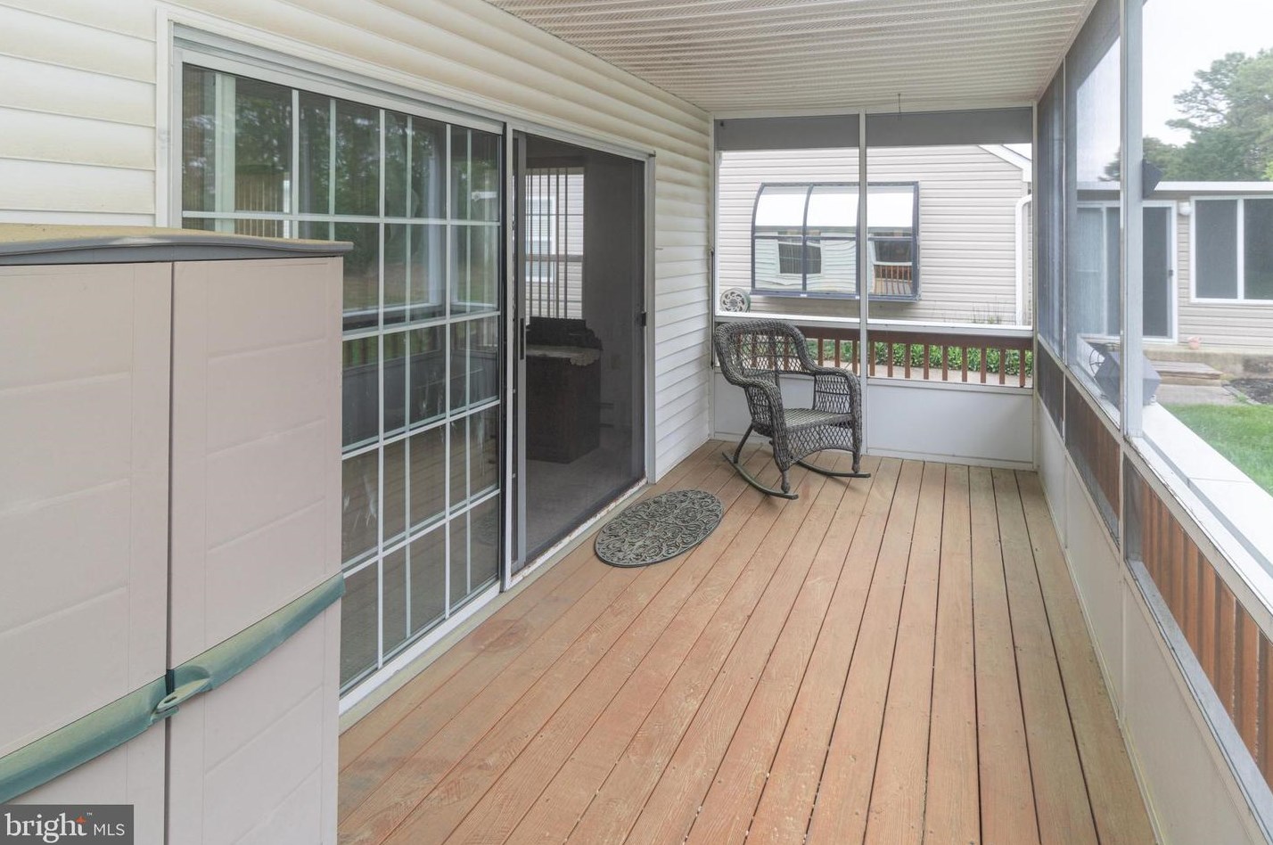 150 Canterbury Ln, Toms River NJ  08757-6589 exterior