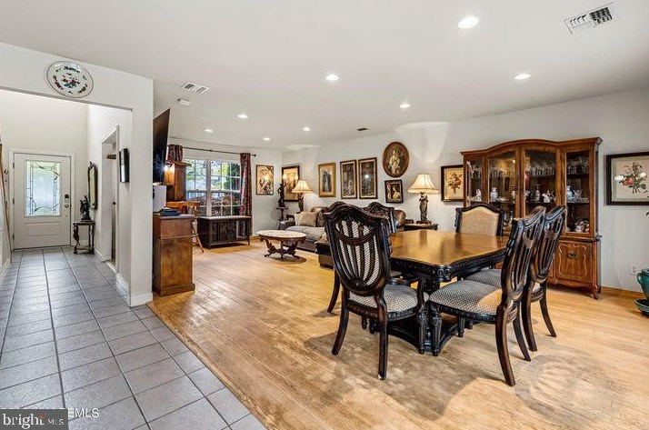 37 Marlin Ct, Berkeley Township NJ 08721-2466 exterior