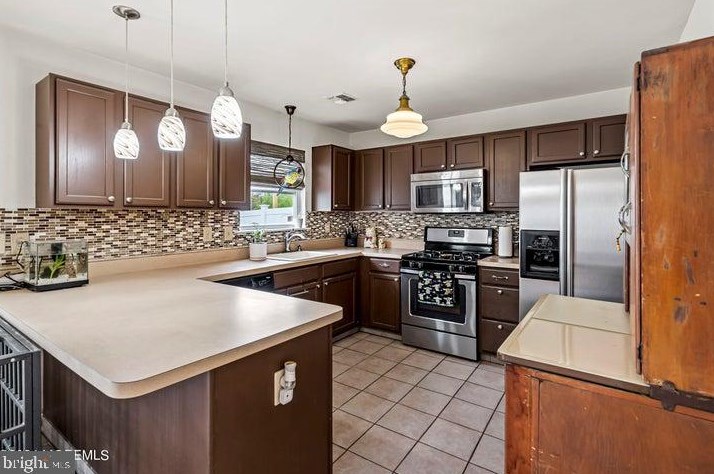 37 Marlin Ct, Berkeley Township NJ 08721-2466 exterior